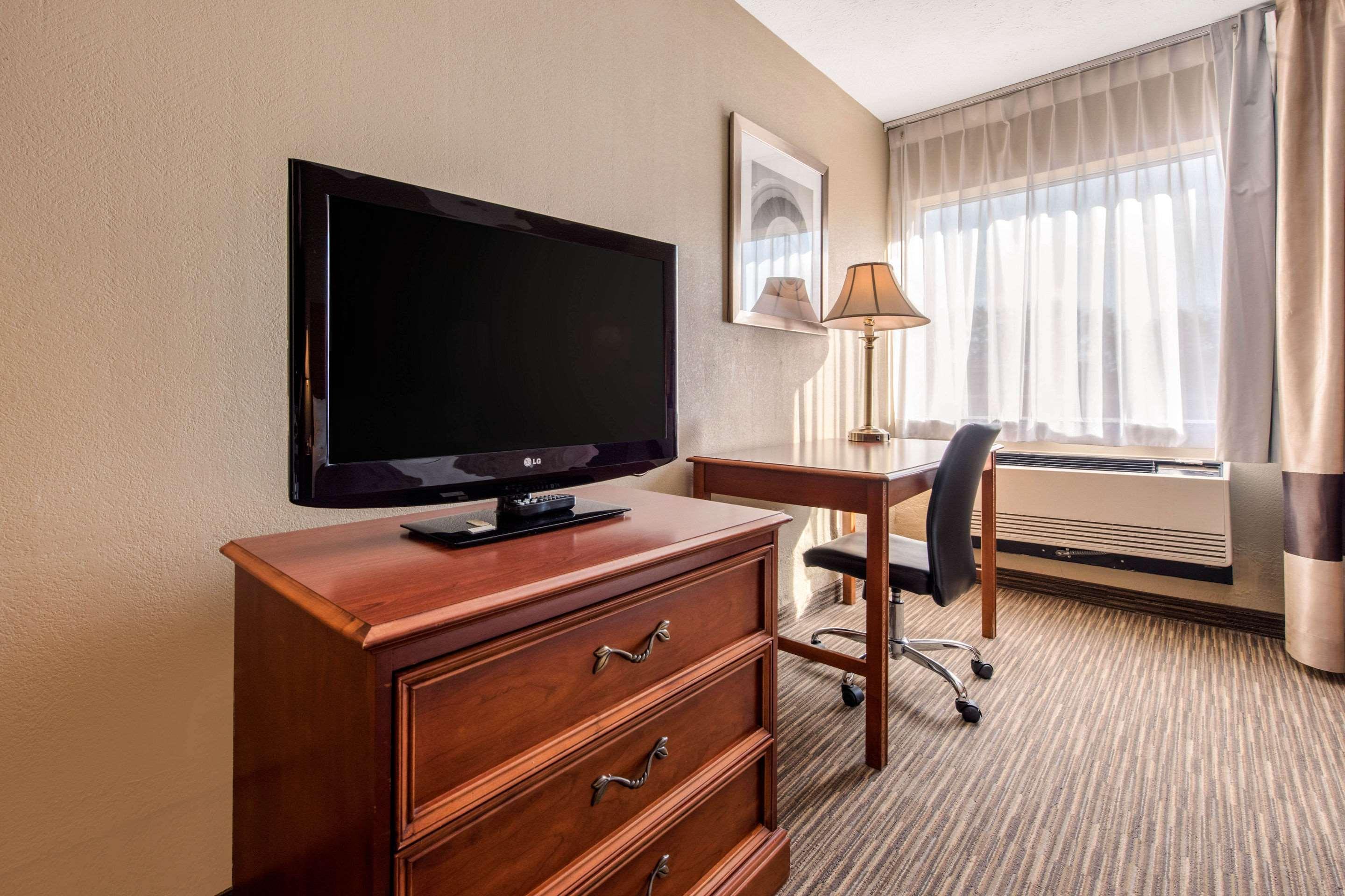 Quality Inn & Suites ניו קאסל מראה חיצוני תמונה