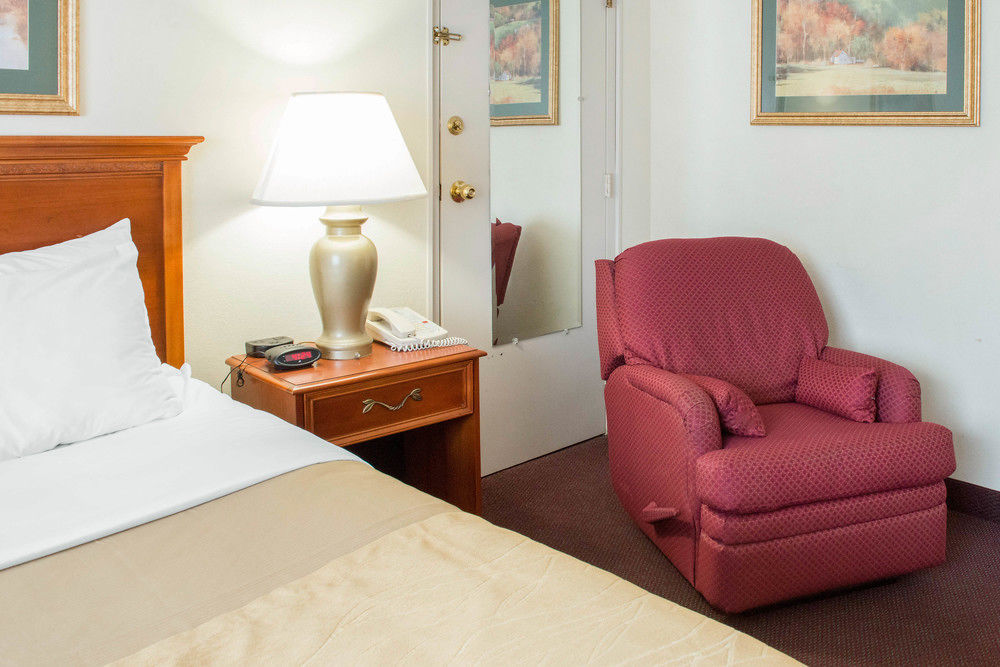 Quality Inn & Suites ניו קאסל מראה חיצוני תמונה