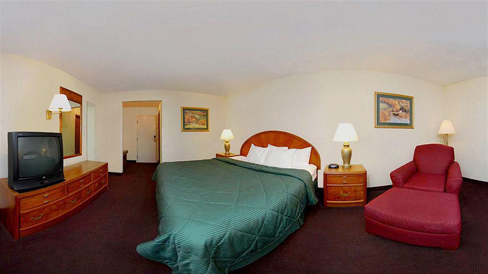 Quality Inn & Suites ניו קאסל מראה חיצוני תמונה
